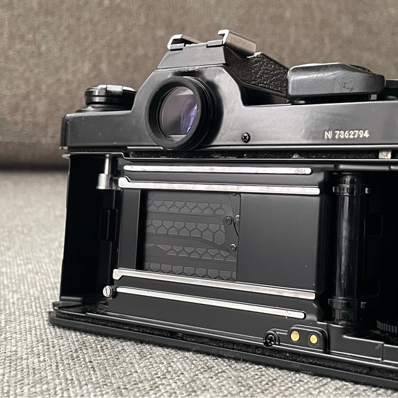 [SOLD] Nikon FM2n Black 35mm SLR Film Camera Body And MD-12 Motor Drive - Picture 14 of 16